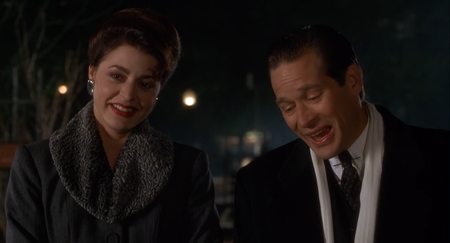Miracle_on_34th_Street_1994_1080p_BluRay_x265-RARBG_-_01-00-30-00-018.png