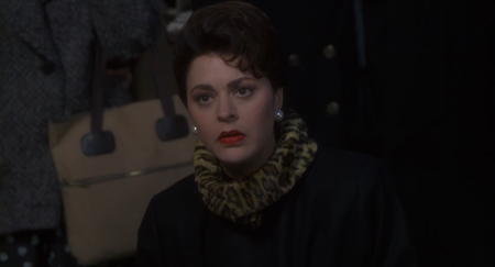 Miracle_on_34th_Street_1994_1080p_BluRay_x265-RARBG_-_01-00-58-45-083.png