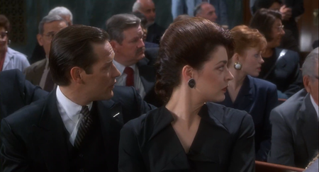 Miracle_on_34th_Street_1994_1080p_BluRay_x265-RARBG_-_01-01-24-16-032.png