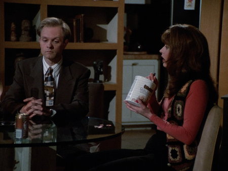 frasier_02x24_033.png
