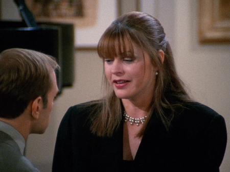 Frasier_S08E05_1080p_BluRay_FLAC2_0_H_264-BTN-00-10-41-303.png