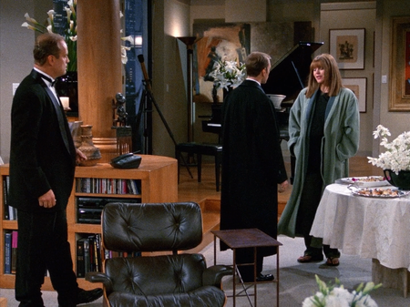 Frasier_S08E05_1080p_BluRay_FLAC2_0_H_264-BTN-00-12-58-981.png