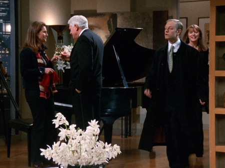 Frasier_S08E05_1080p_BluRay_FLAC2_0_H_264-BTN-00-15-13-179.png