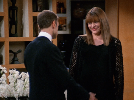 Frasier_S08E05_1080p_BluRay_FLAC2_0_H_264-BTN-00-18-44-886.png