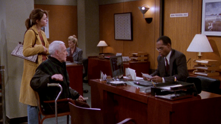 frasier_s10e18_027.png