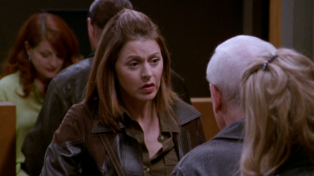 frasier_s10e18_039.png