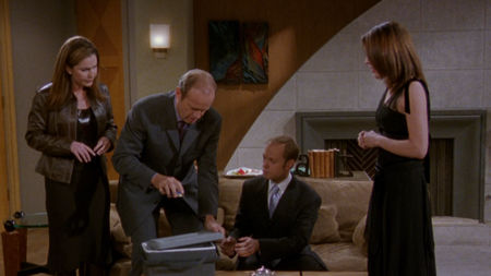 frasier_s10e18_04.png