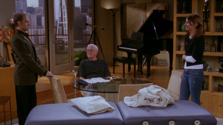 frasier_s10e19_013.png