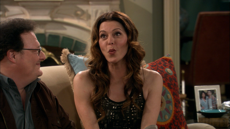hotincleveland_S02E02_051.png