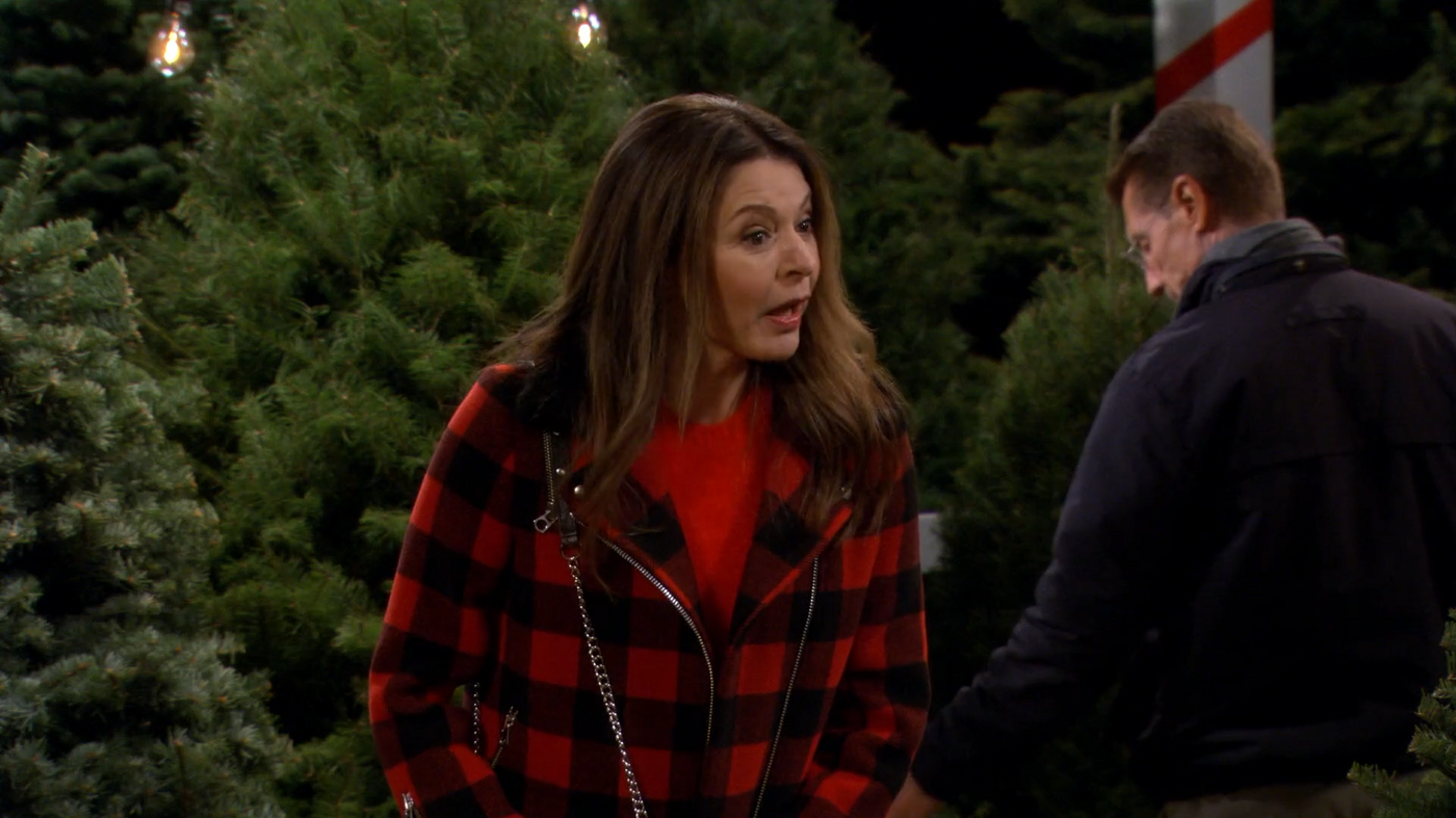 Hot_in_Cleveland_S06E07_Hot_in_Cleveland_-_Cold_In_Cleveland__The_Christmas_Episode-00-07-00-850.png